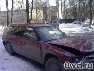 Битый автомобиль Subaru Legacy