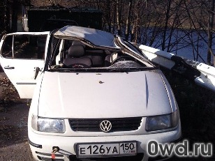 Битый автомобиль Volkswagen Polo